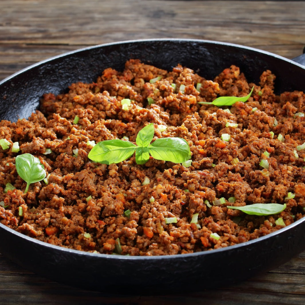 Minced beef served in a black bowl, a savory and appetizing meal