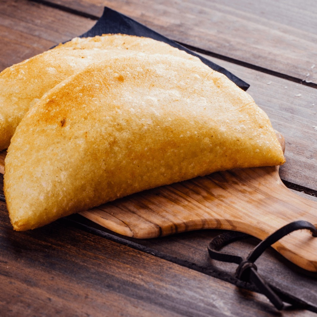 Empanadas Venezolanas (prefritas) - Venezuelan Style Empanadas (pre-fried).